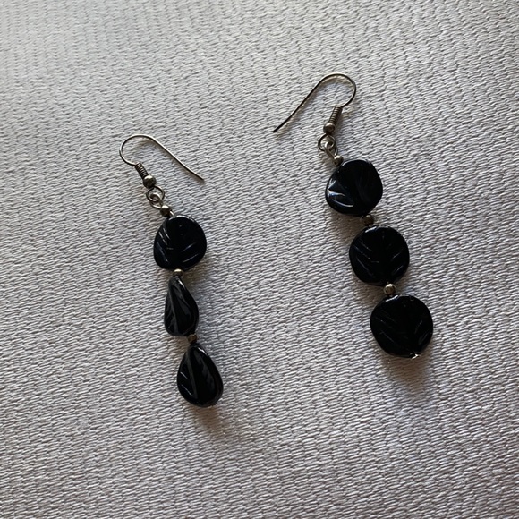 ⚫️ Vintage Textured Earrings ⚫️ - Picture 2 of 3